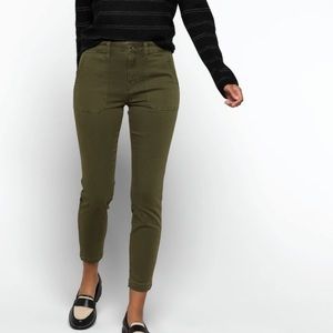 Green Cropped Pants